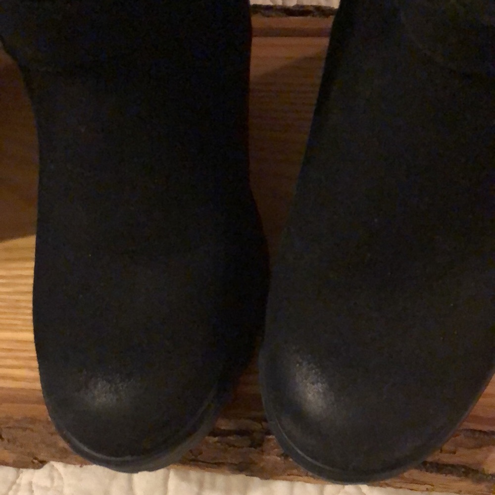 Boots - Picture 5 of 7